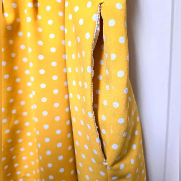 Modcloth Womens Yellow Polka Dot A-Line Swing Belted Skirt Plus Size 2X Pockets - Picture 5 of 13